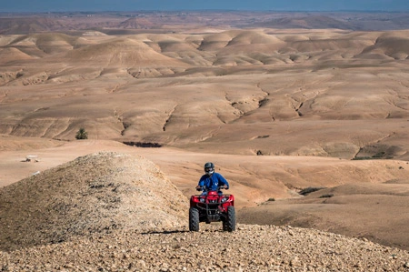 Quad Biking Marrakech : L’Expérience Incontournable dans le Désert d’Agafay